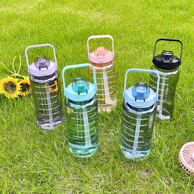 Wholesale 64 Oz Motivational Water Bottle Time Marker 2l Half Gallon Water Bottle Clear Plastic 2 Liter Water Bottles