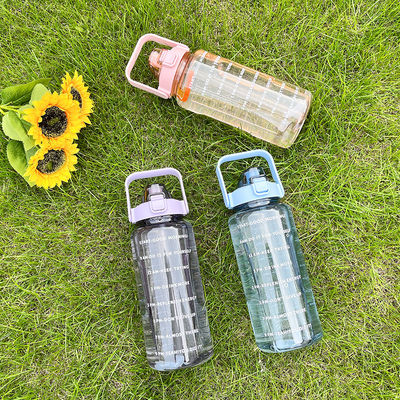 Wholesale 64 Oz Motivational Water Bottle Time Marker 2l Half Gallon Water Bottle Clear Plastic 2 Liter Water Bottles